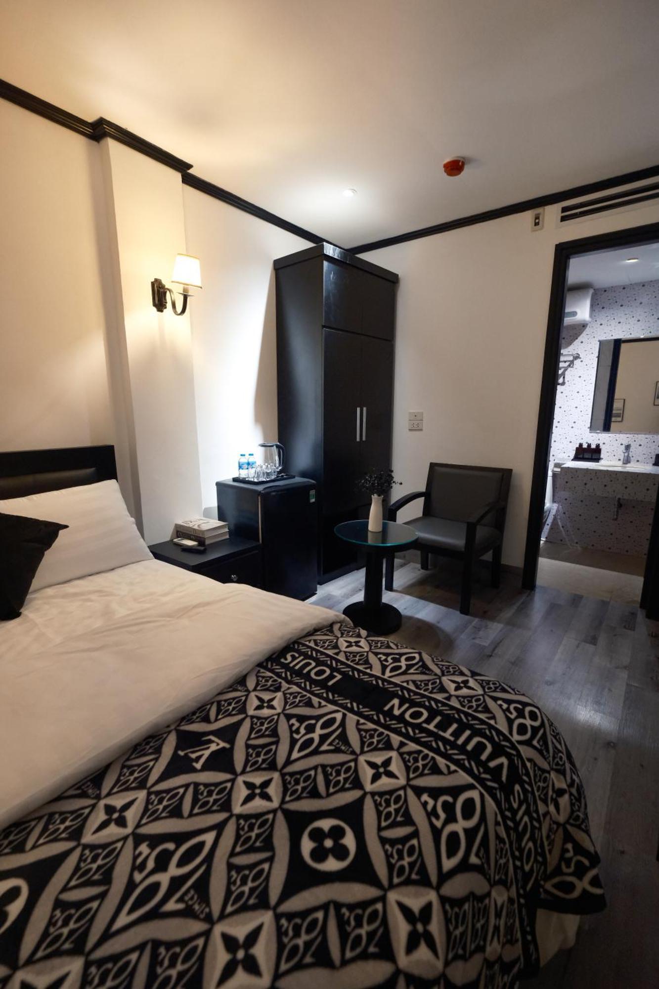 Atlantis Nguyen Thai Hoc Hanoi