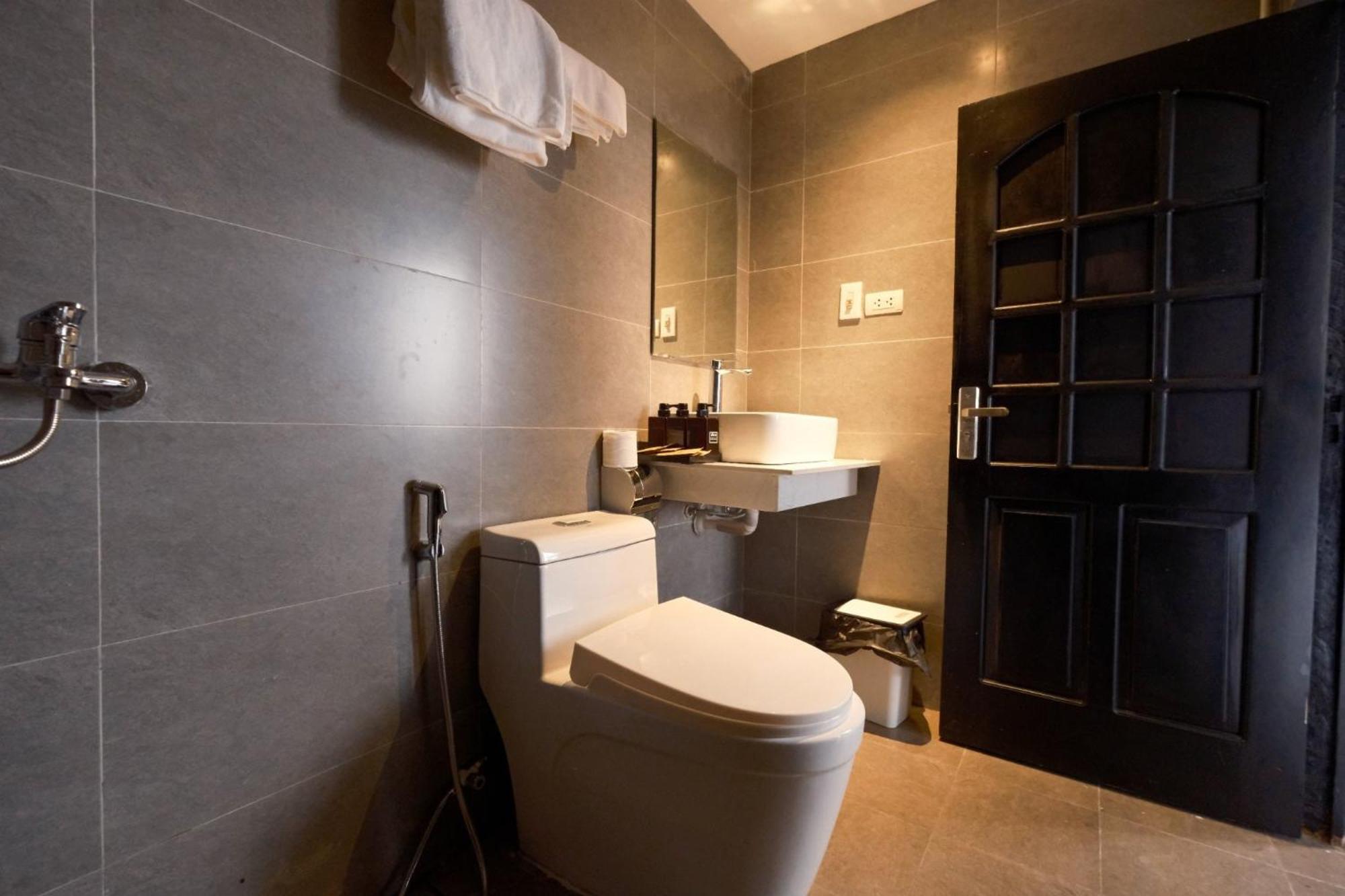 Atlantis Nguyen Thai Hoc Apartment Hanoi